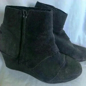 TOMS Grey Suede Side Zip wedge booties Sz 6